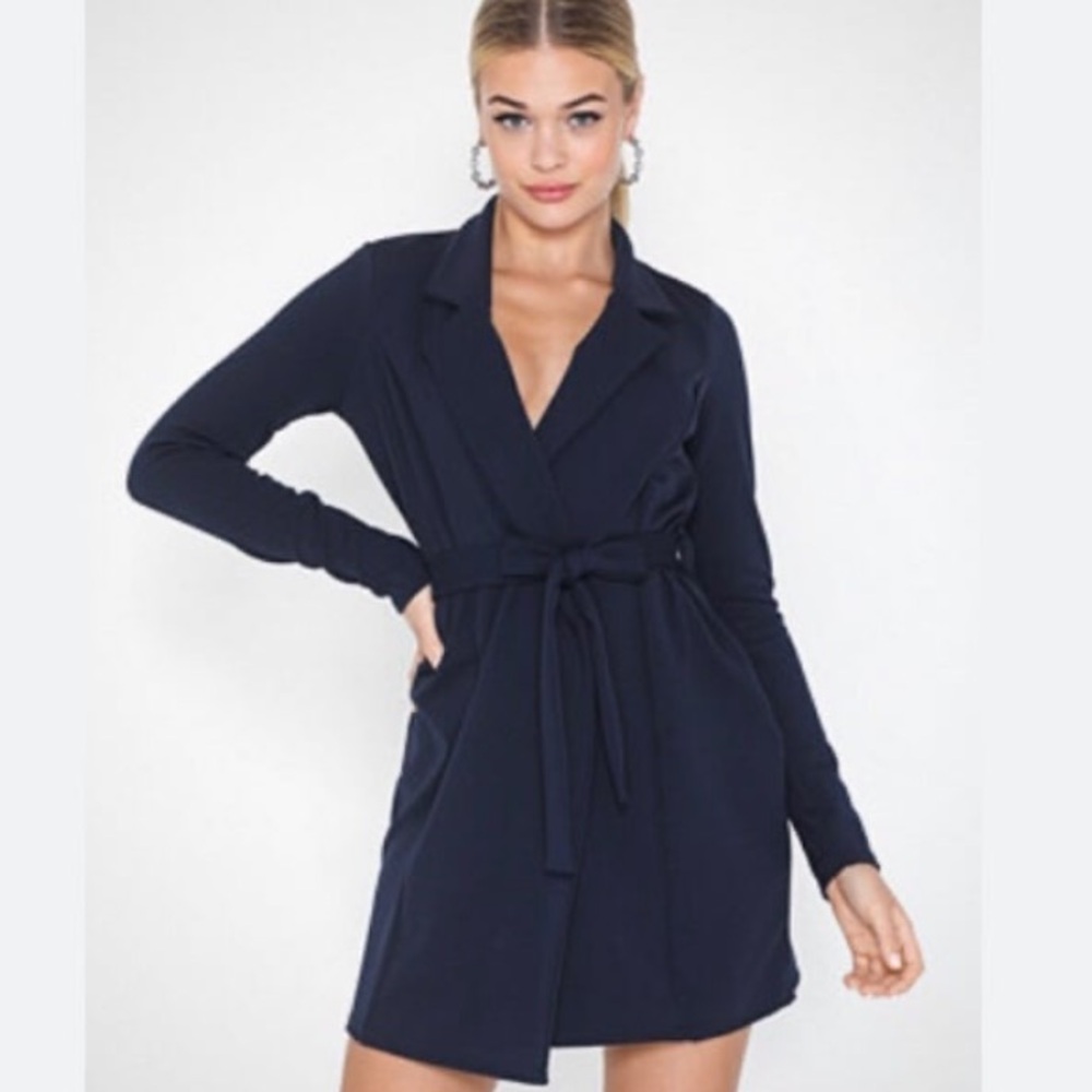NEW - MISSGUIDED Women Navy Long Sleeve Wrap Blazer Dress | 0